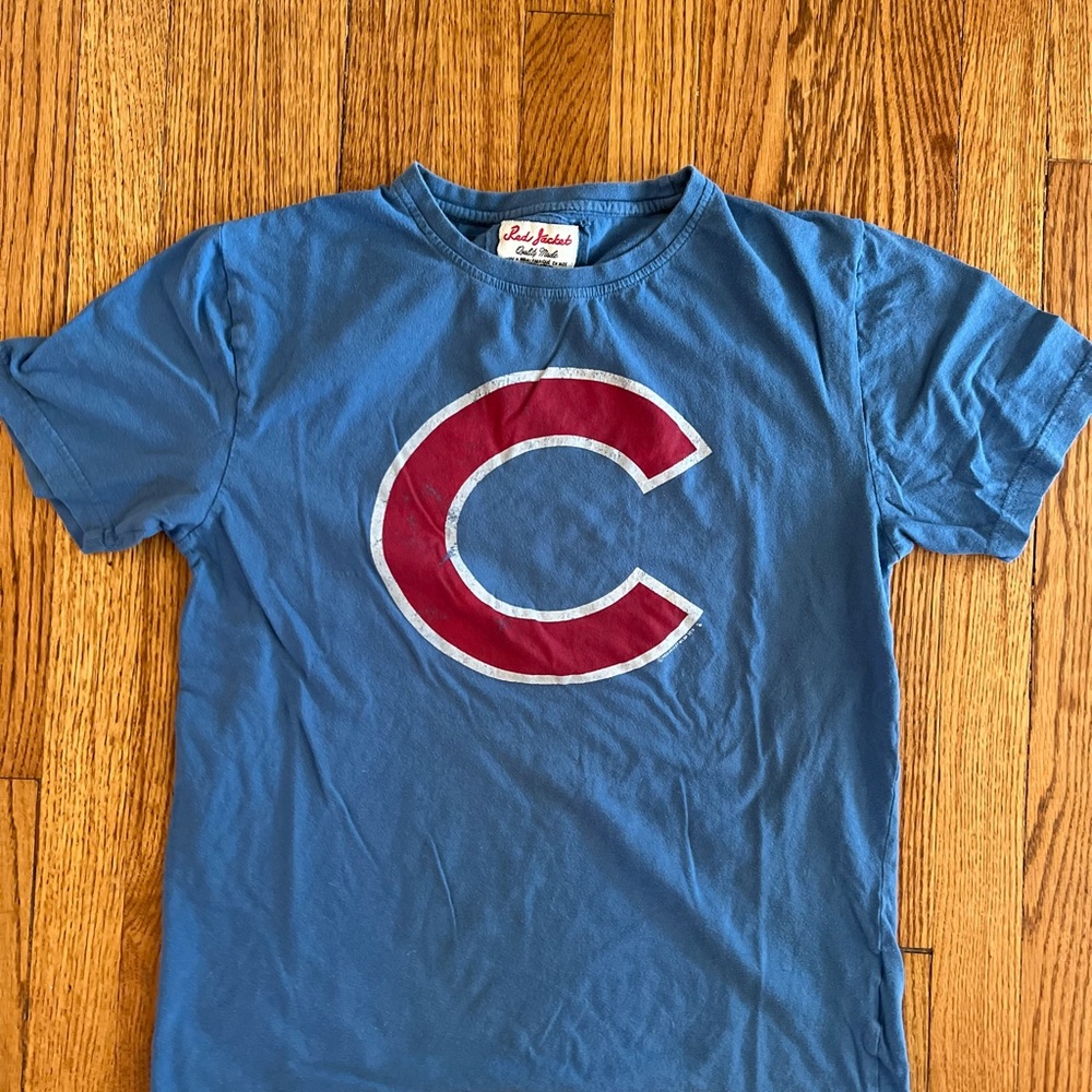 Red Jacket Chicago Cubs t shirt unisex
